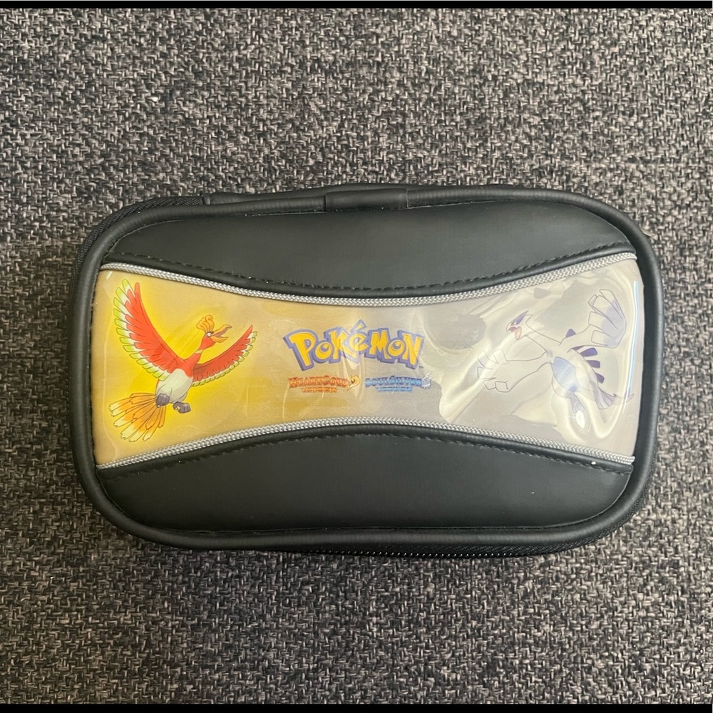 •Official Nintendo Pokemon Heart Gold & Soul Silver Nintendo DS Carrying Case•